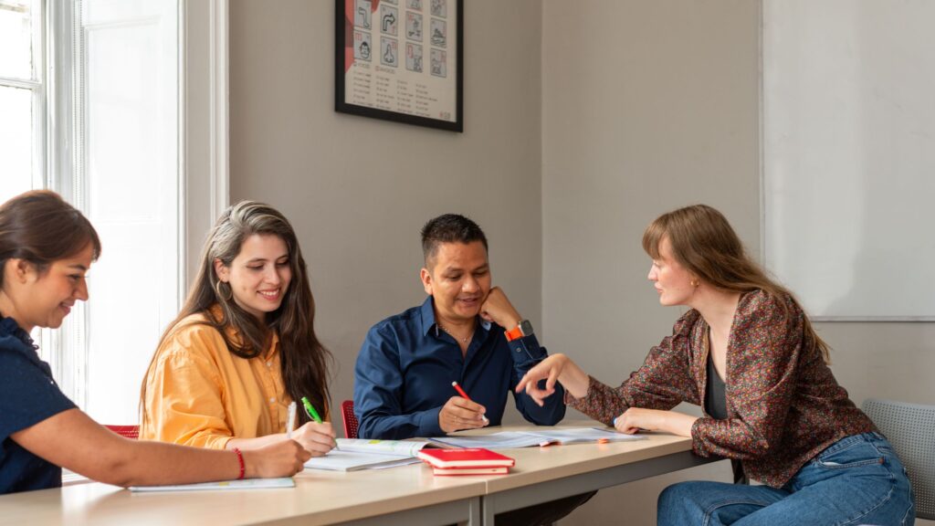 AtlasLanguageSchool_Classroom_09.jpg